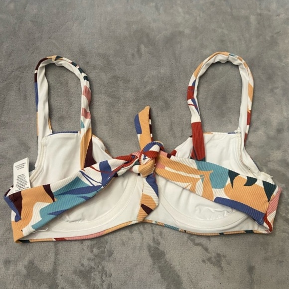 New! Vitamin A Demi underwire bikini top Cypress Tropical Print 10627 - Picture 4 of 7